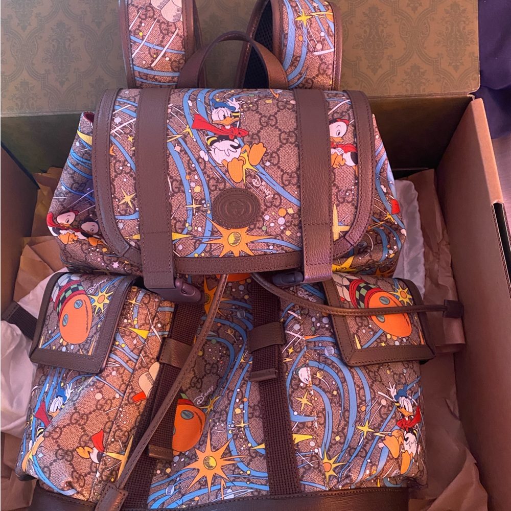 2021 Gucci Disney Donald Duck Backpack ONLY USED 5 times